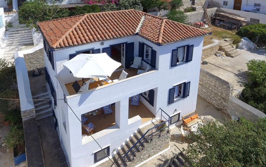 Options House Vila Hidra Exterior foto